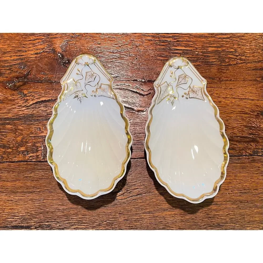 unknown vintage scallop